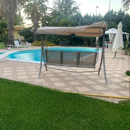 Marie Con Piscina Affittacamere